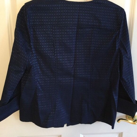 Laura Ashley Women’s Size M Navy Blazer - Picture 5 of 9